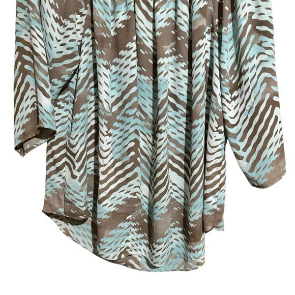 Chicos Top Womens Extra Large XL Multicolor Artsy Print Smocked Neck Blouse - Picture 4 of 9